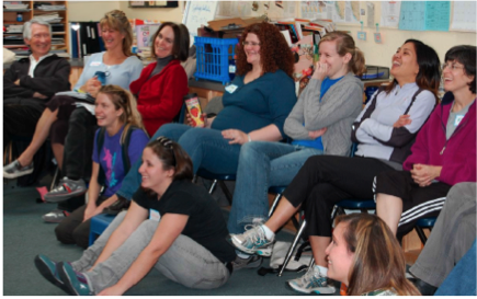 Conférences-Adultes-souriants